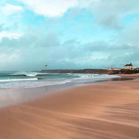 Westside Beach House Peniche Kültér fotó